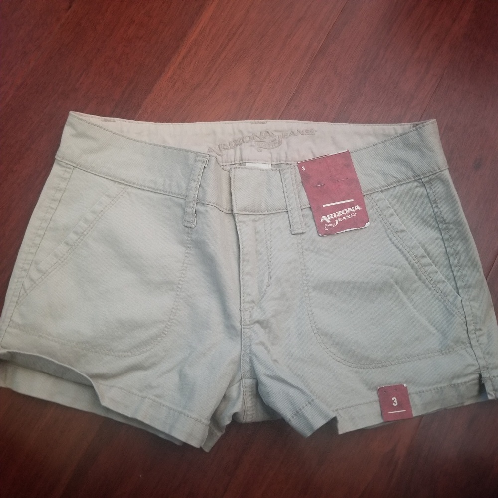 Arizona Jean khaki shorts